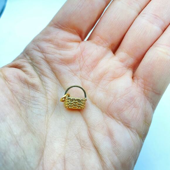 Vintage BASKET CHARM Vermeil 14k gold Over Sterling Silver Dimensional Textured - Picture 6 of 7